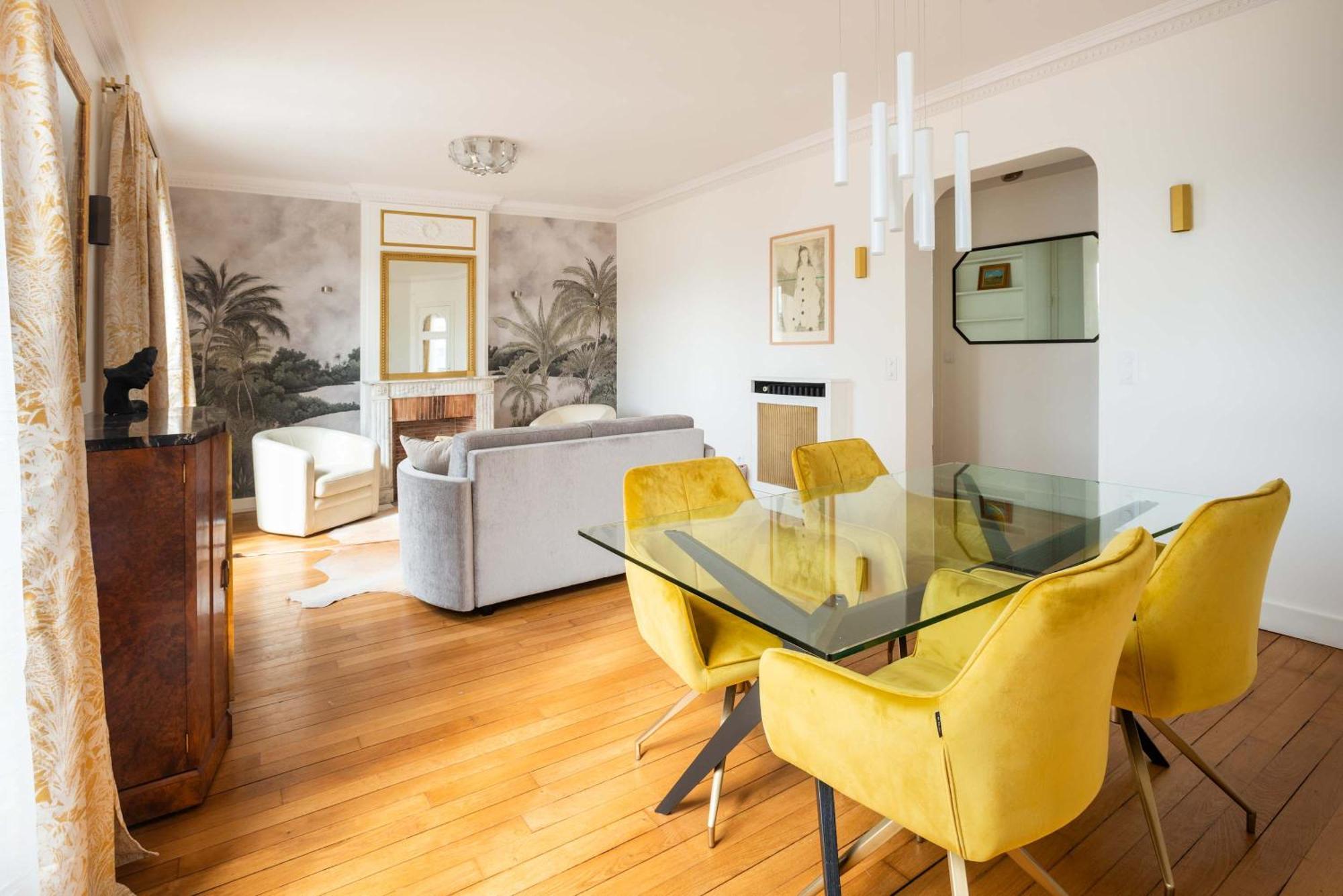 Apartment Captivating 2bd Flat Jules Joffrin Mairie Du 18 Paris